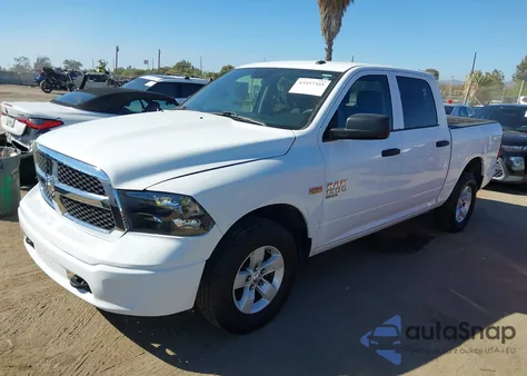 2021 Ram 1500 Classic Tradesman 4X4 5'7 Box z USA, uszkodzony, nr VIN 3C6RR7KT7MG665371